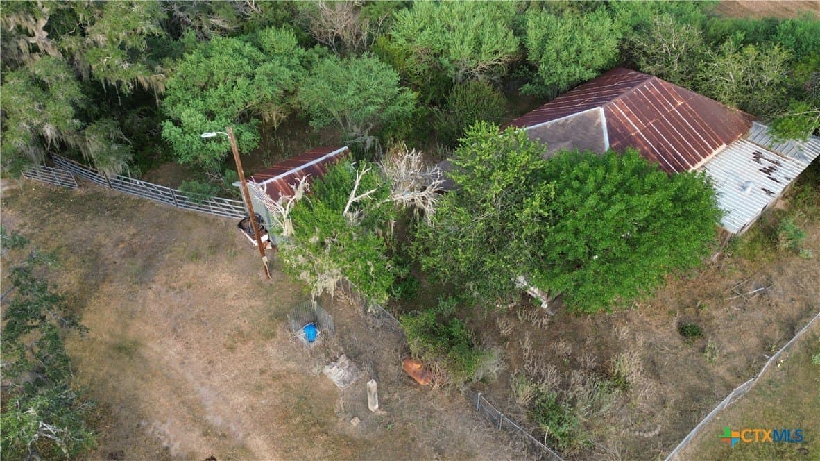 165.24 acres in Goliad County - photo 20