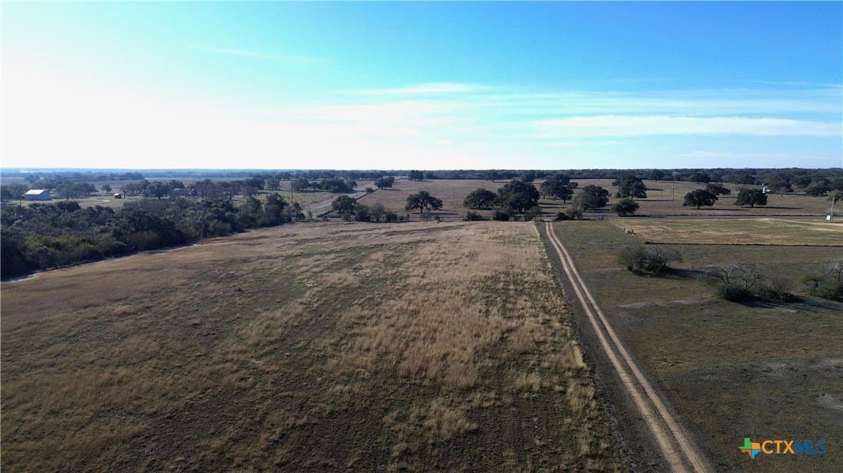 165.24 acres in Goliad County - photo 8