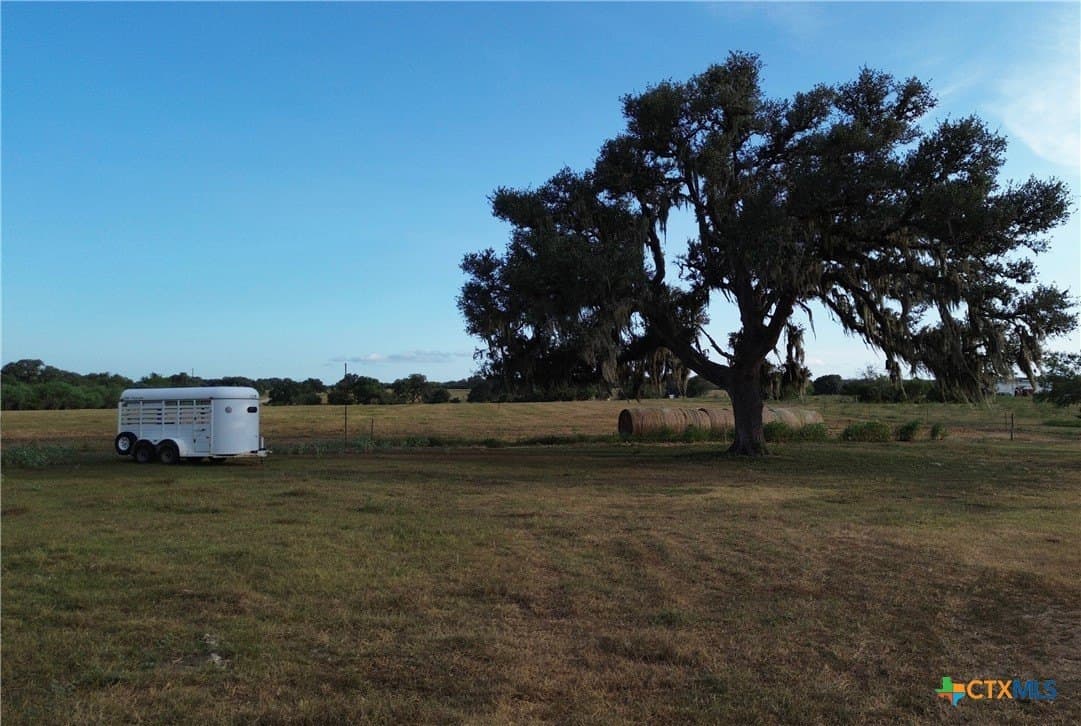 165.24 acres in Goliad County - photo 18