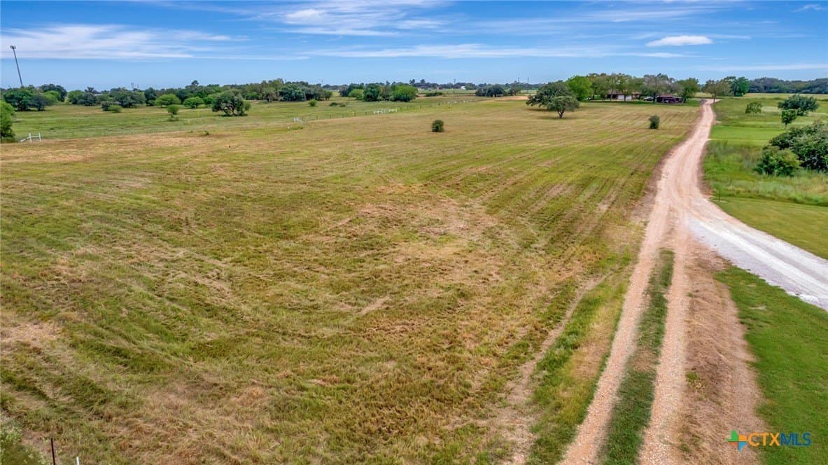 5.9 acres in Victoria County - photo 8