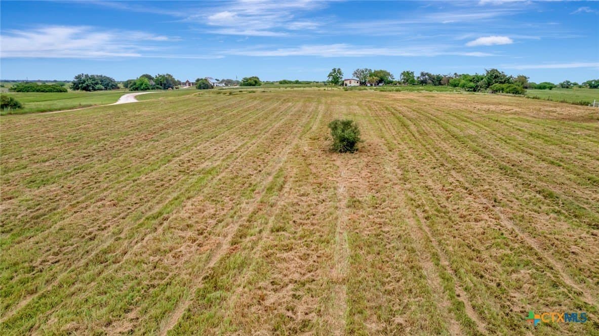 5.9 acres in Victoria County - photo 16