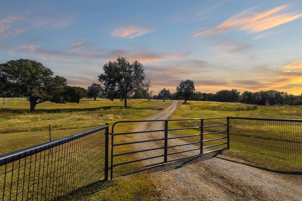 21.93 acres in Kaufman County