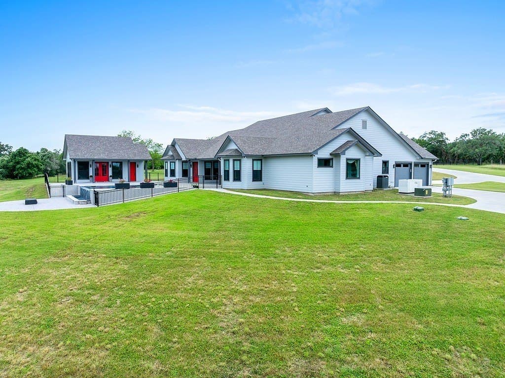 14 acres in Lavaca County - photo 23