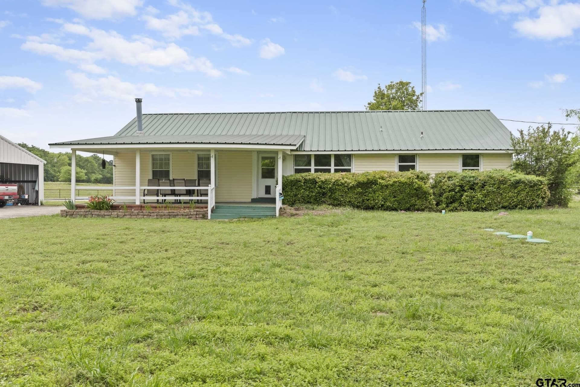 32.4 acres in Upshur County