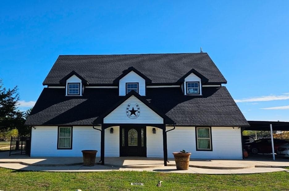 10 acres in Navarro County