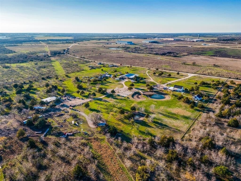 10 acres in Navarro County gallery image 4