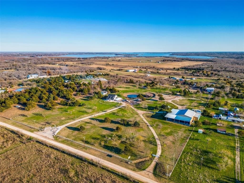 10 acres in Navarro County featured view