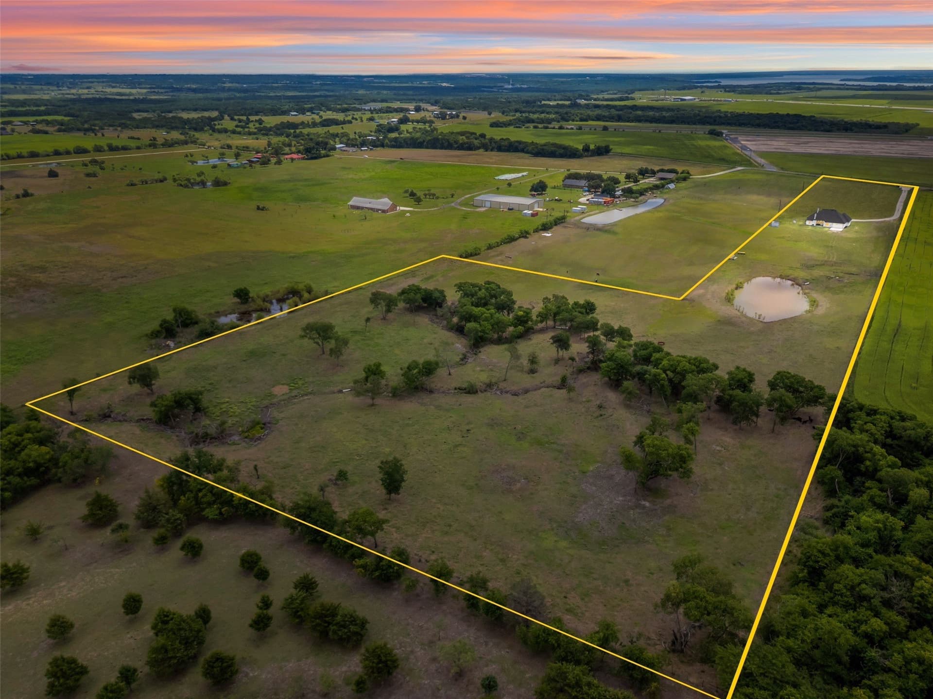 17.05 acres in Ellis County - photo 3