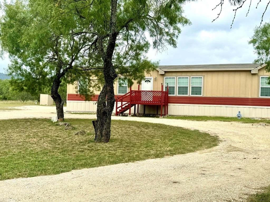 12.65 acres in Uvalde County - photo 65