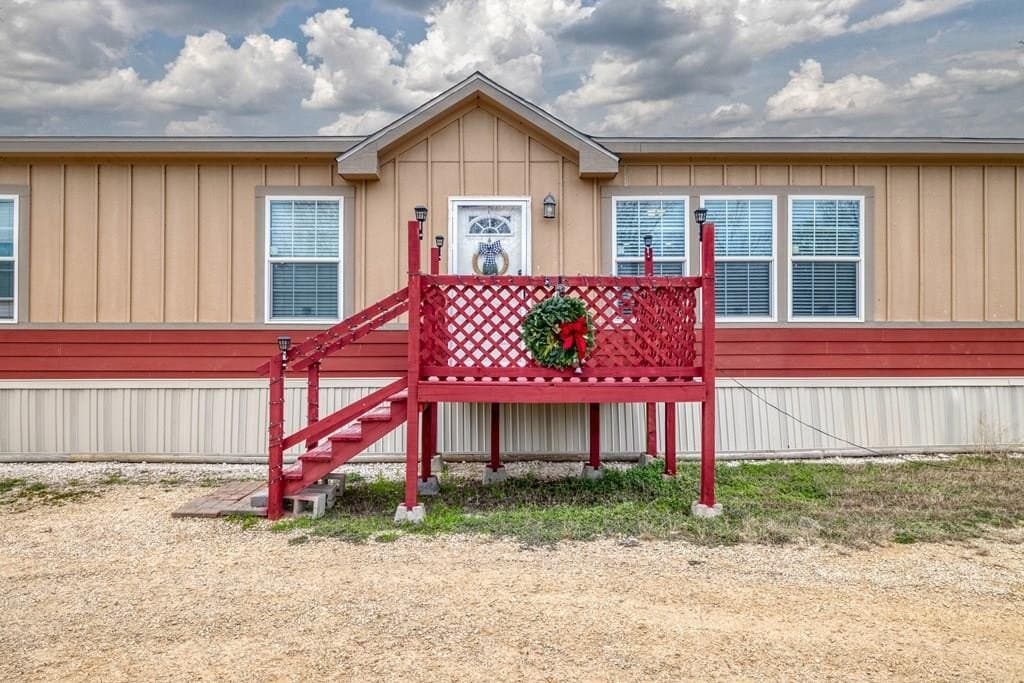 12.65 acres in Uvalde County