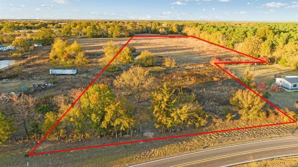 10 acres in Red River (TX) County gallery image 2