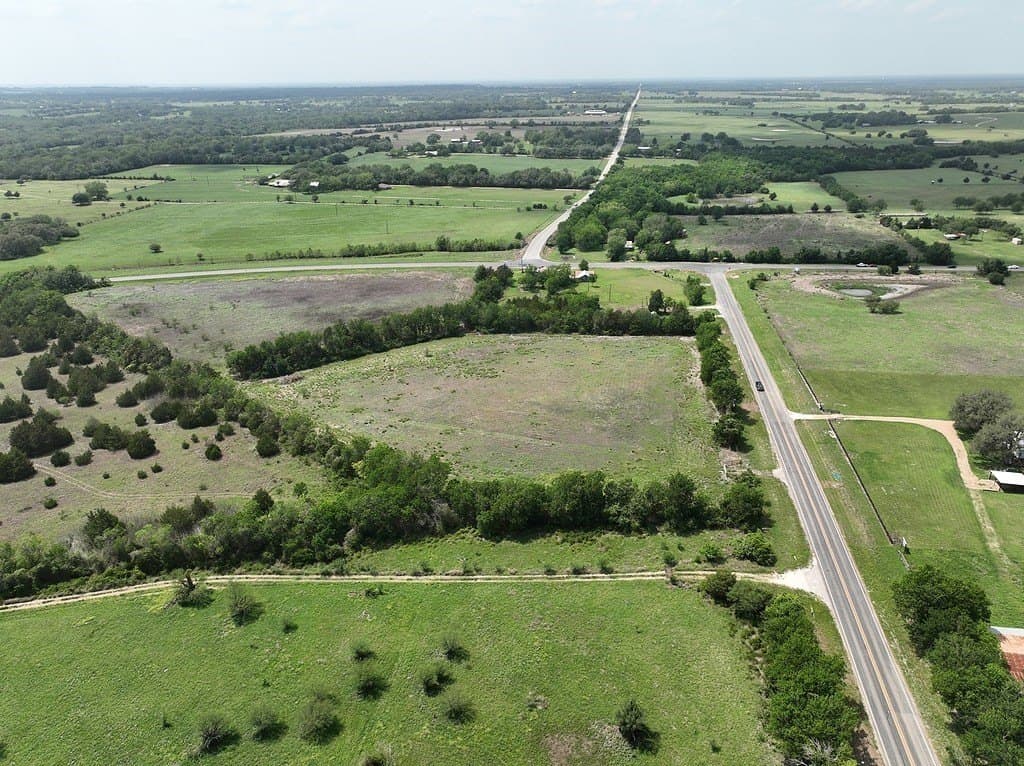7.01 acres in Fayette County - photo 13