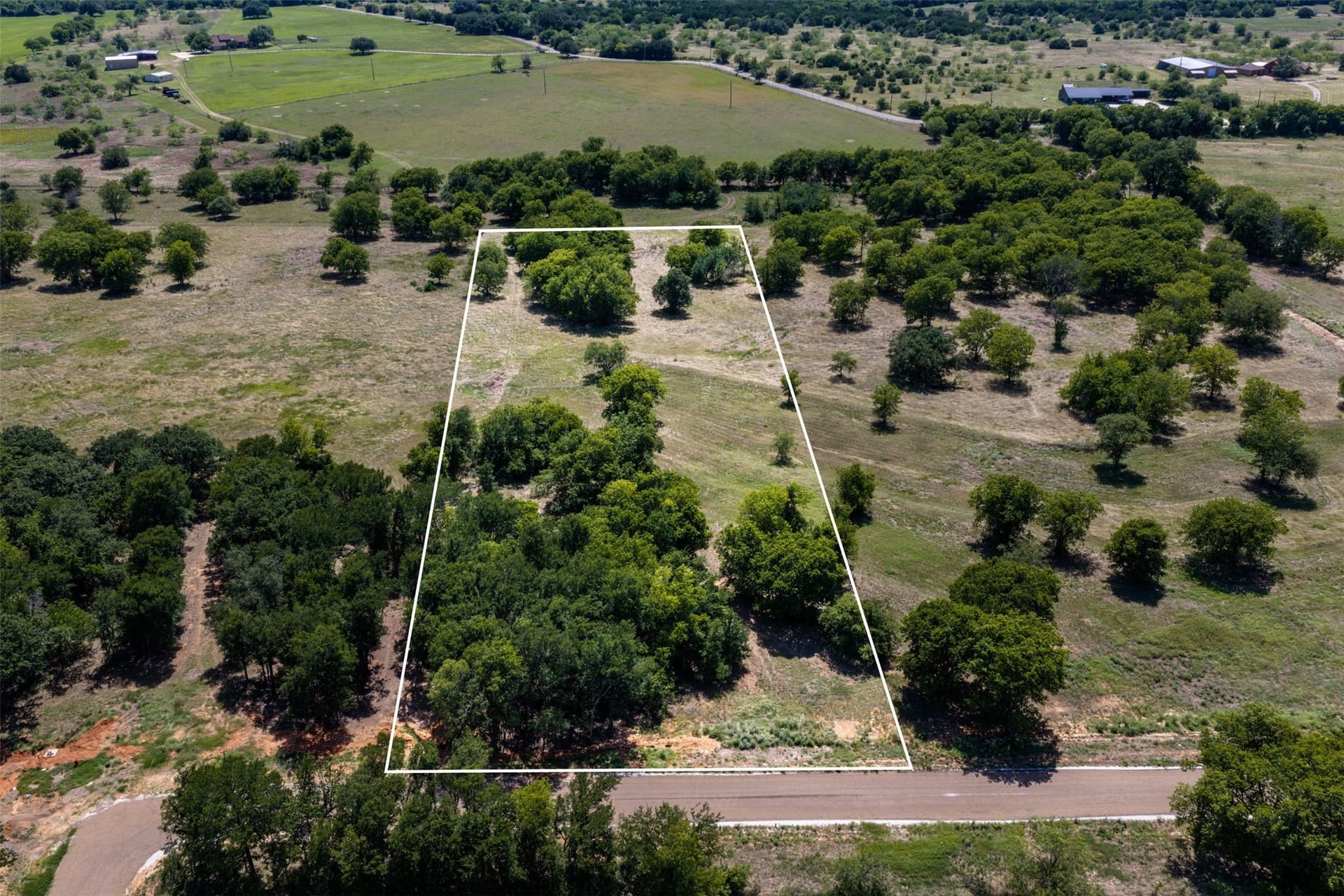 3.1 acres in Hill County