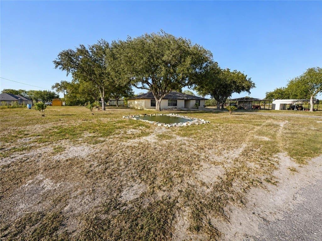 85,764 acres in Jim Wells County - photo 40