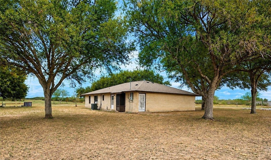 85,764 acres in Jim Wells County - photo 43
