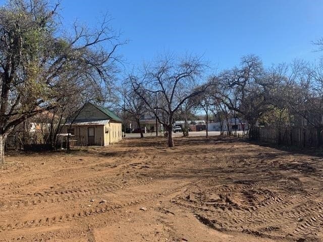 0.64 acres in Llano County gallery image 4