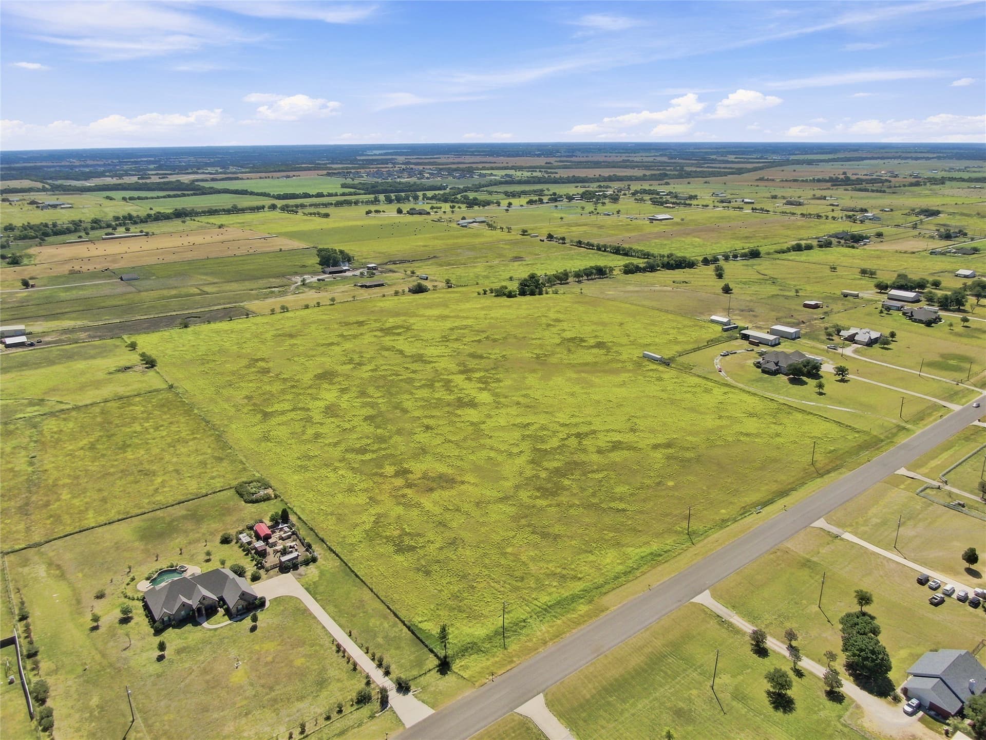 4.27 acres in Ellis County - photo 4