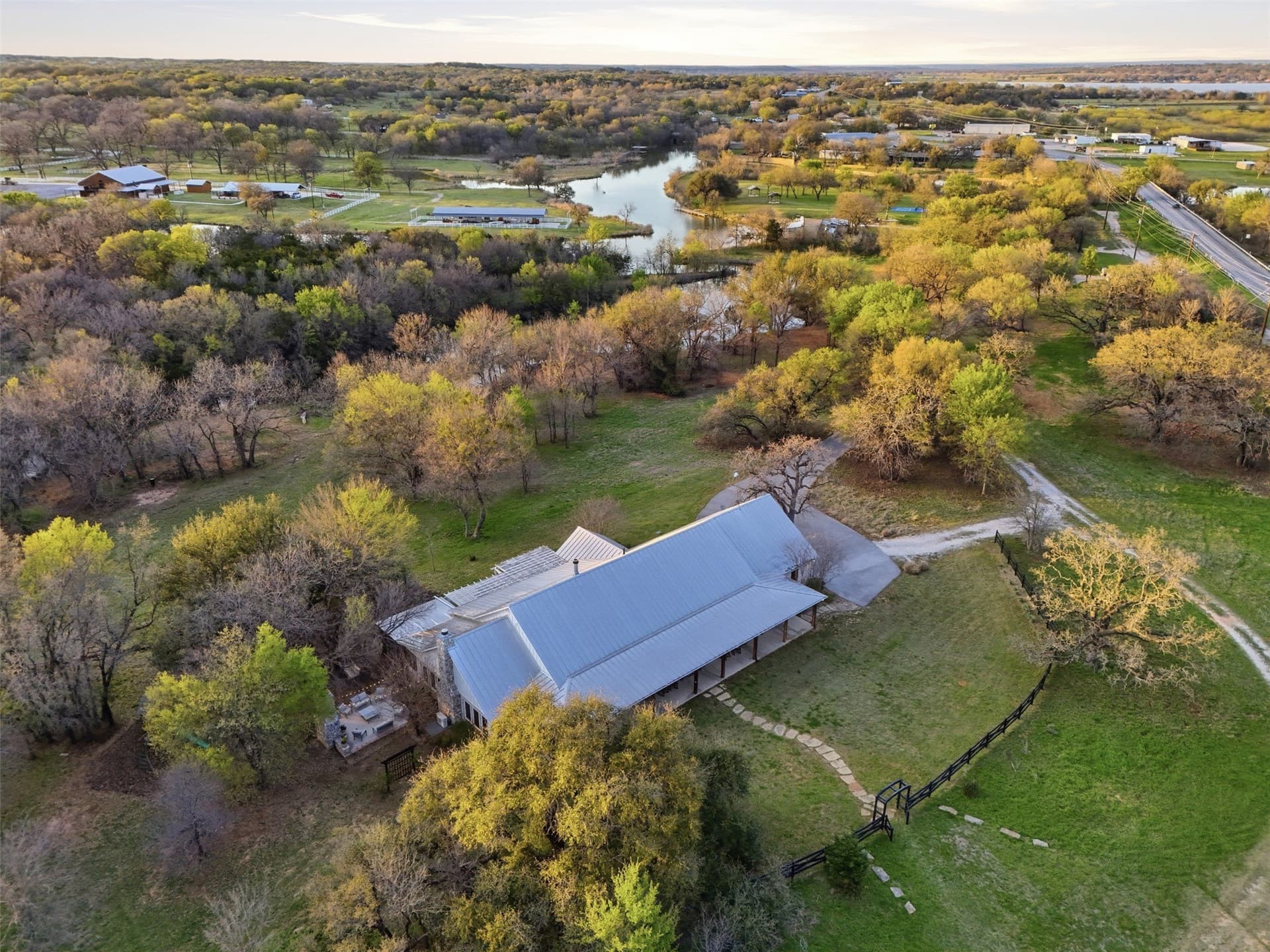 21.82 acres in Hood County gallery image 3