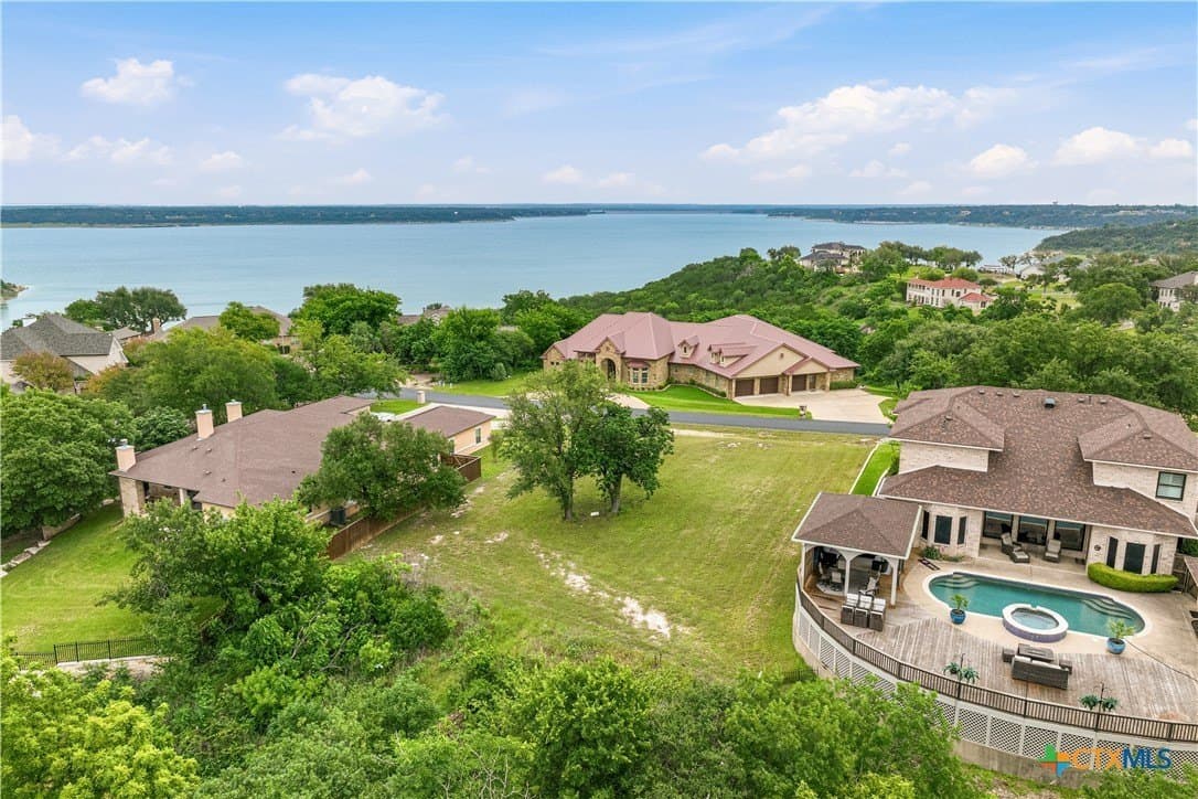 1.38 acres in Bell County