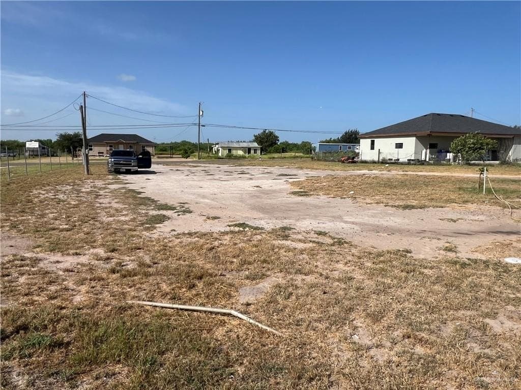0.5 acres in Hidalgo County gallery image 2
