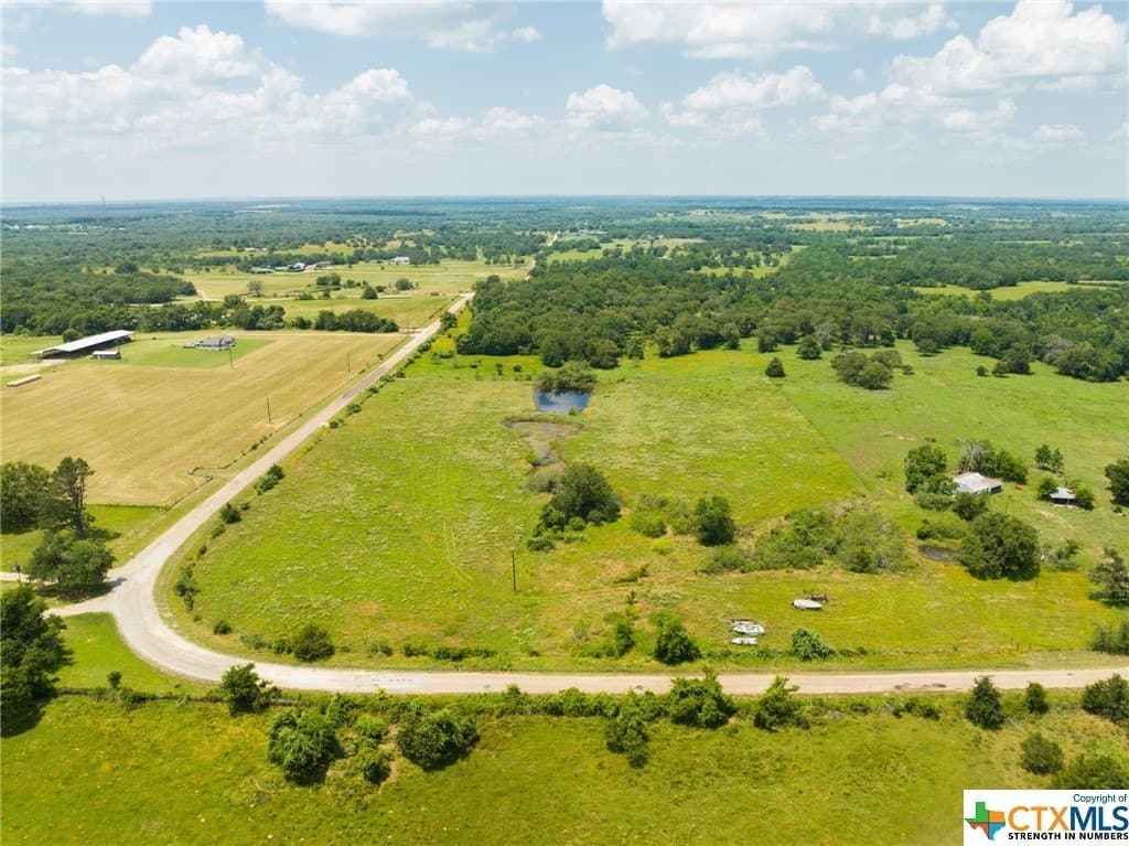11 acres in Milam County - photo 2