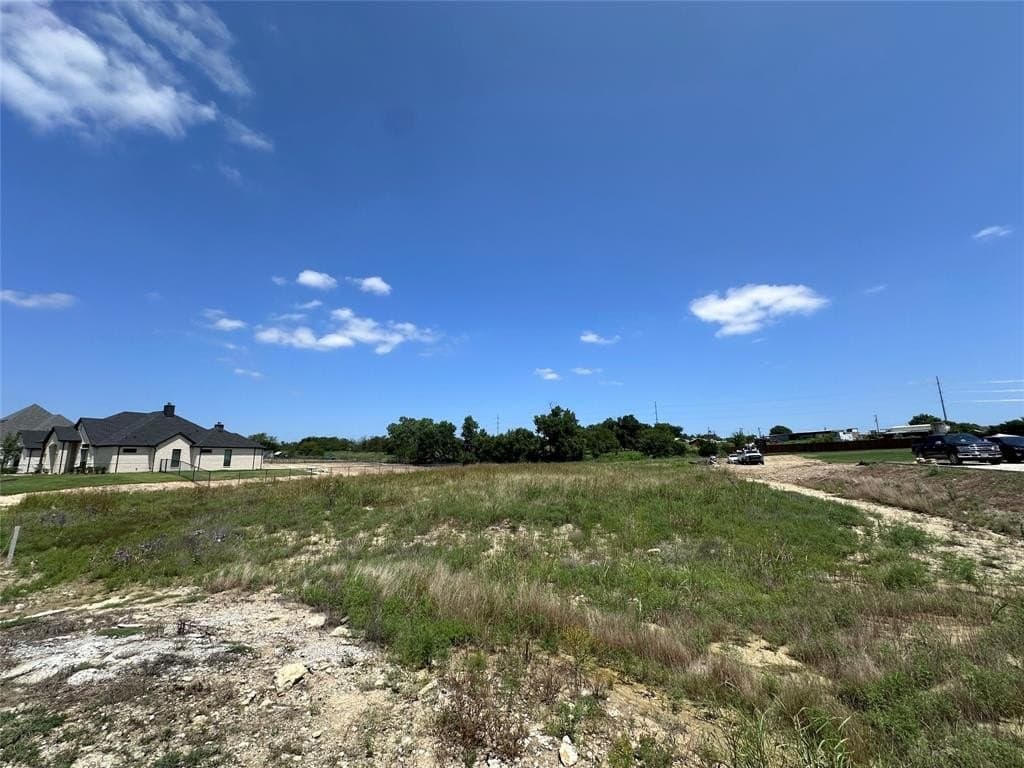 1 acres in Tarrant County