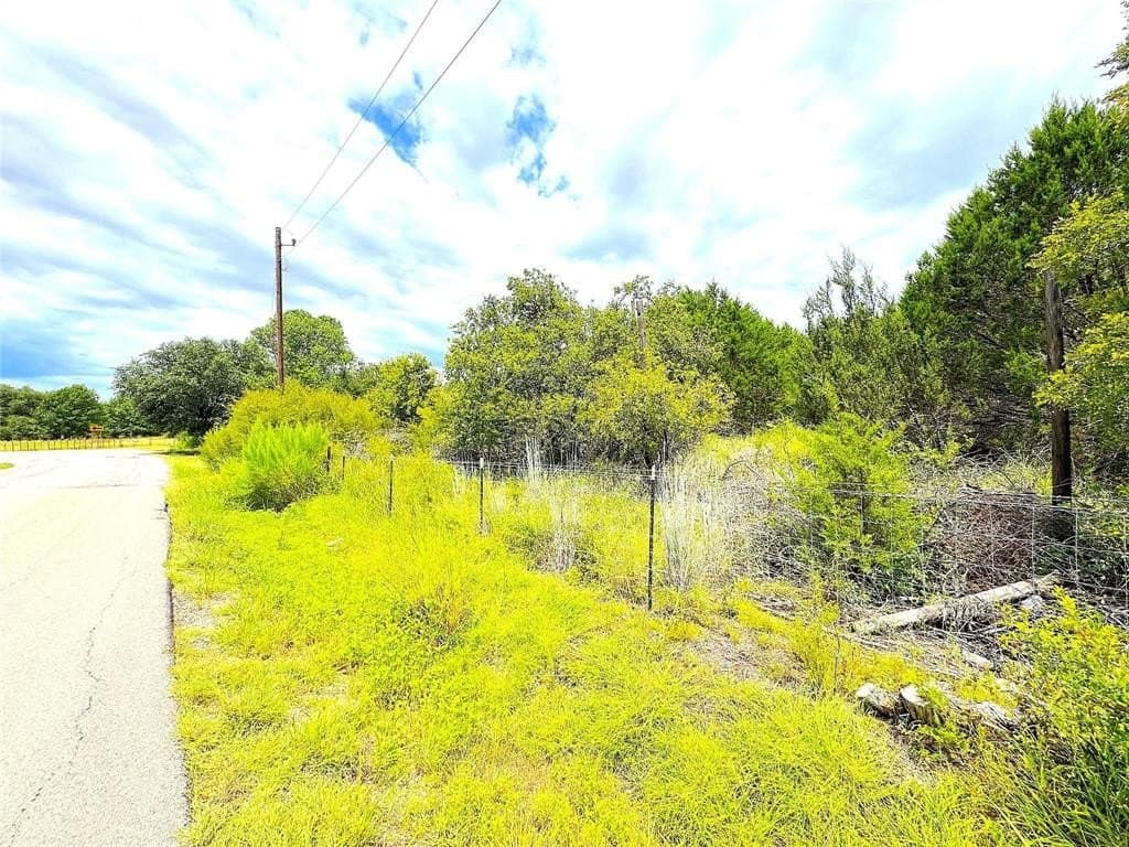 1.8 acres in Parker County gallery image 3