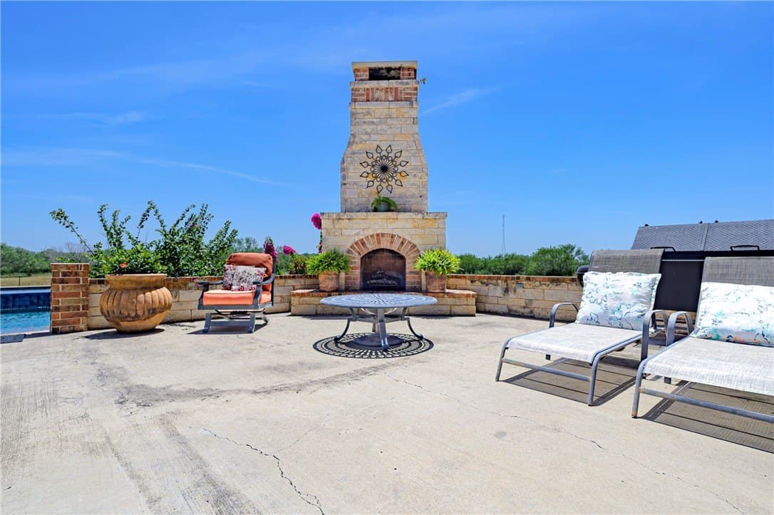 10.02 acres in Bee County - photo 19