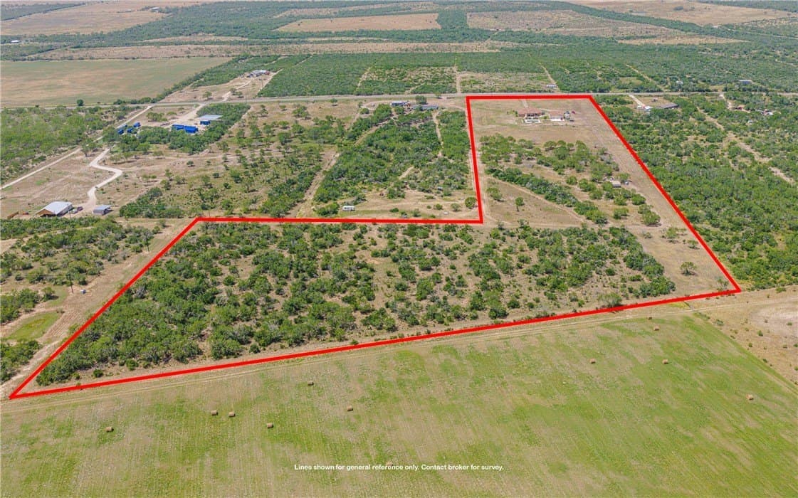 10.02 acres in Bee County - photo 37