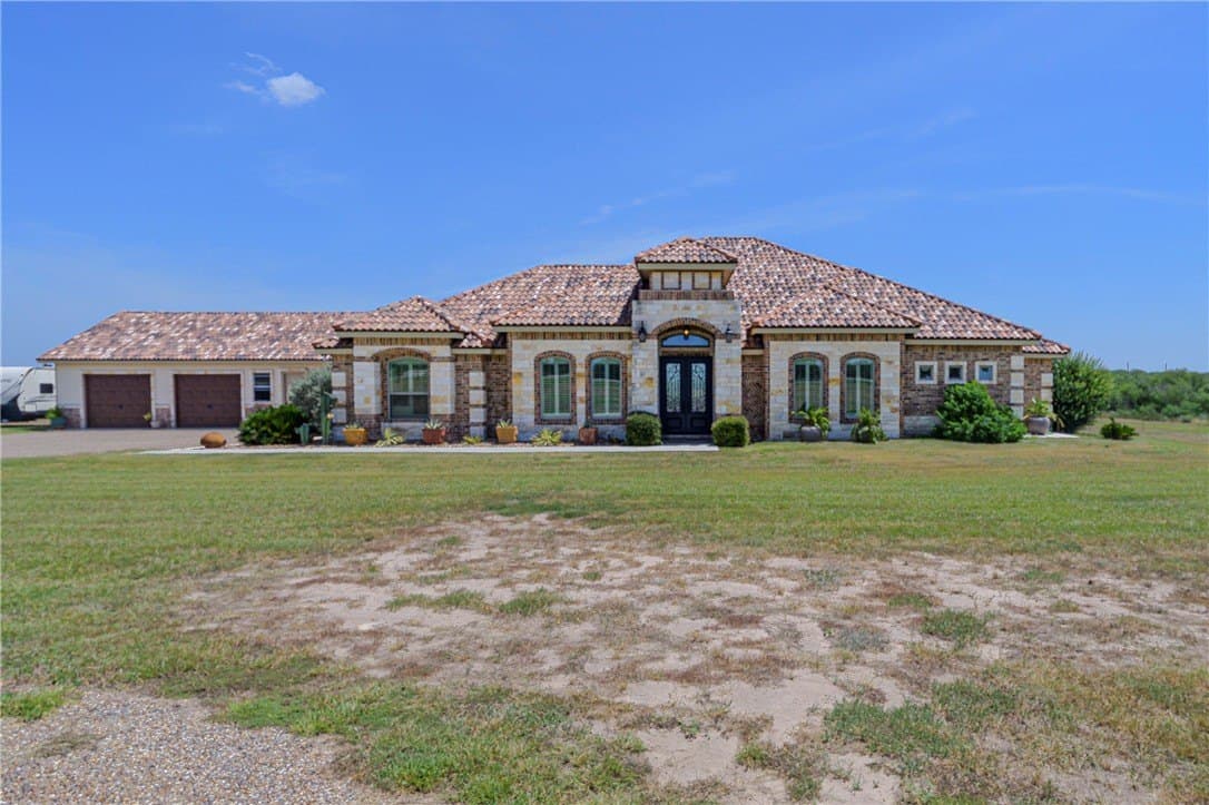 10.02 acres in Bee County - photo 2