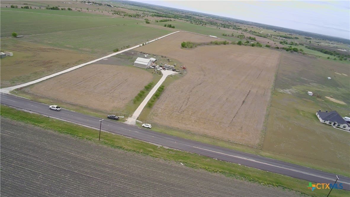 13.5 acres in Williamson County