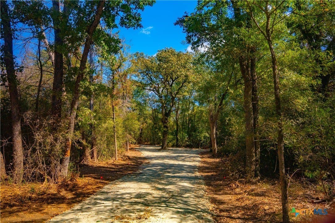 4.92 acres in Robertson County - photo 7