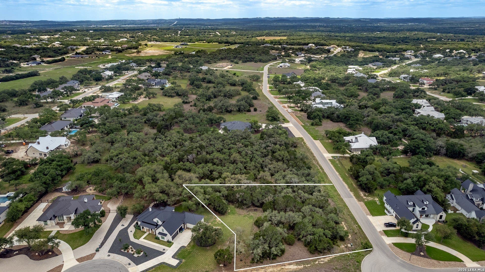 1.02 acres in Comal County gallery image 3