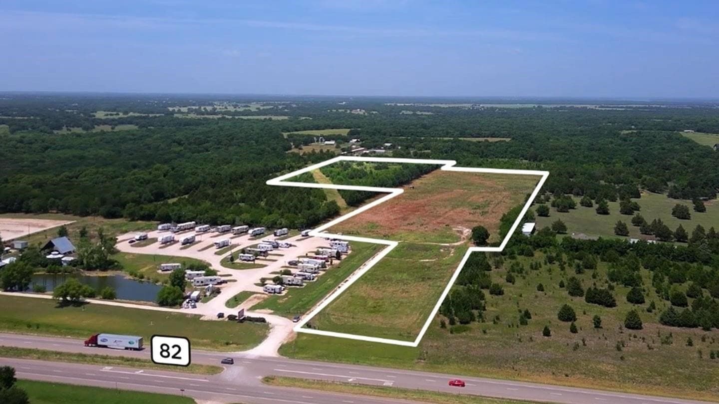 24.74 acres in Grayson County