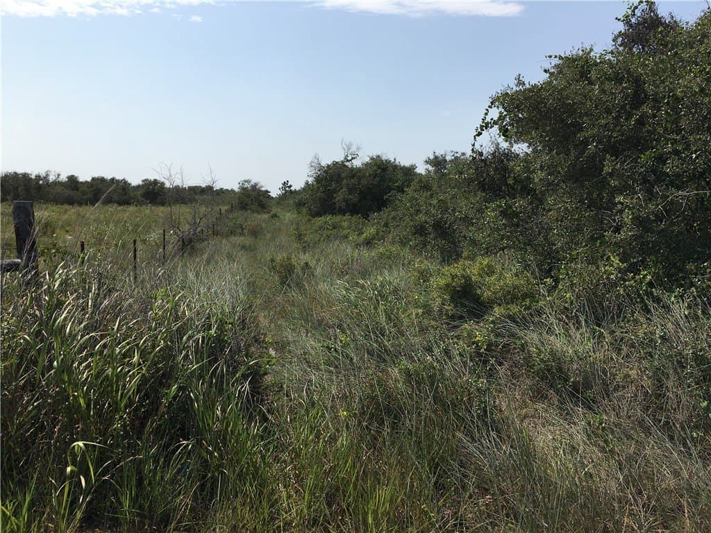 2 acres in Aransas County