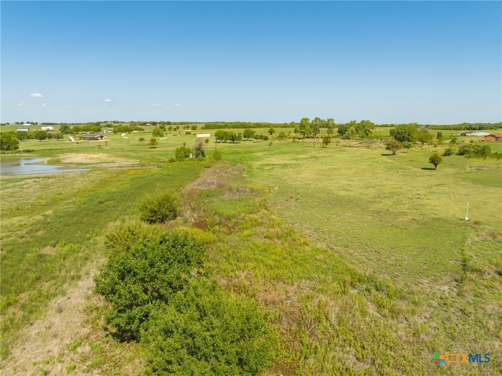 10.01 acres in McLennan County - photo 6