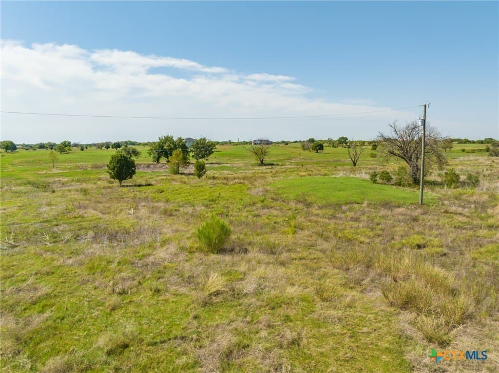 10.01 acres in McLennan County - photo 8