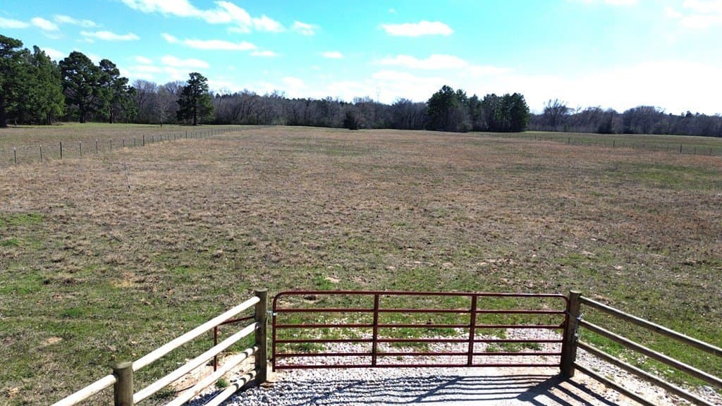 5 acres in Texas County - photo 4