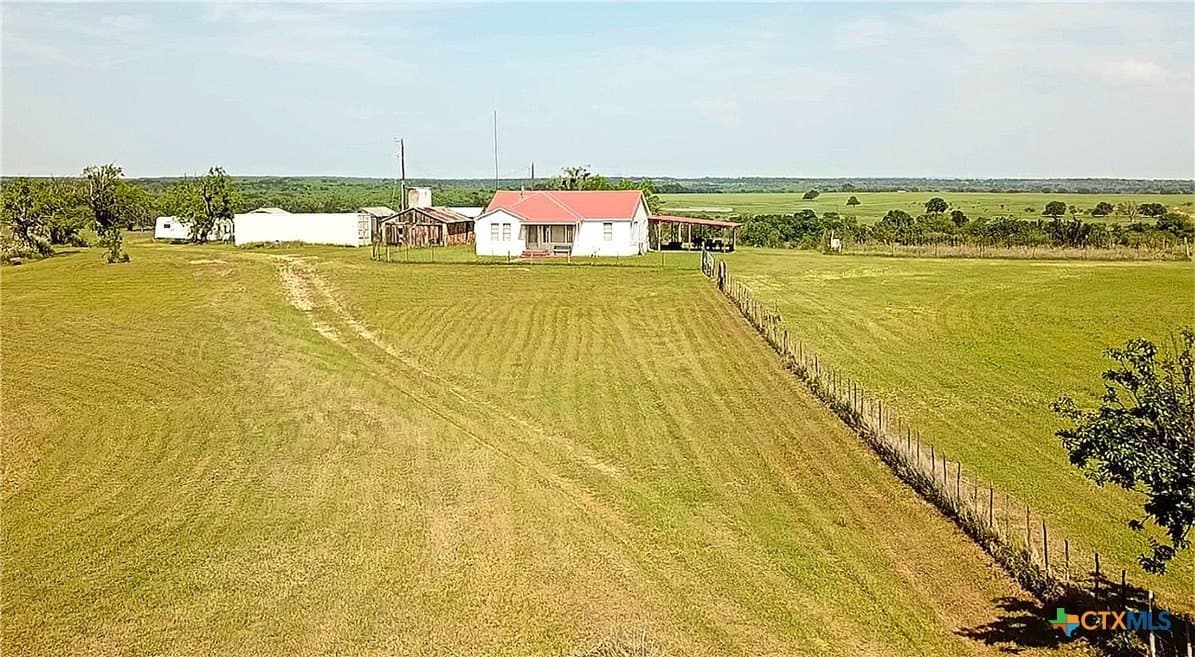 373.4 acres in San Saba County - photo 8