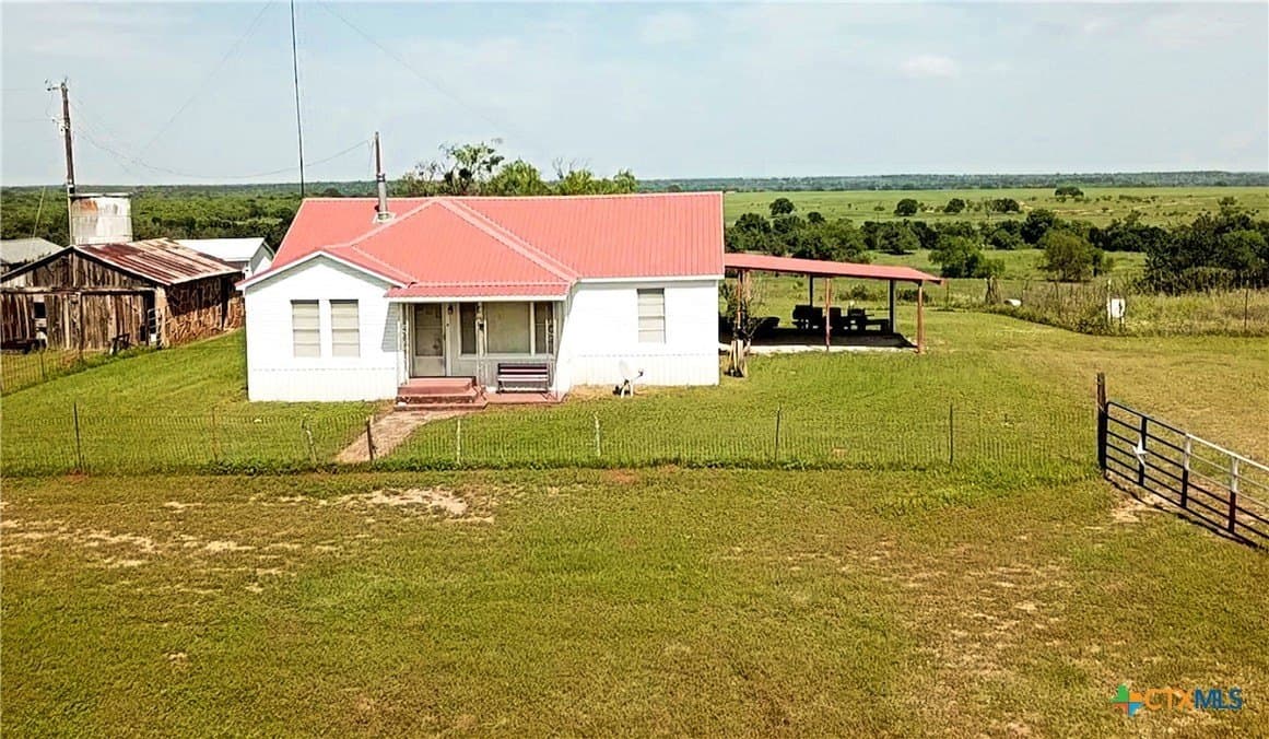 373.4 acres in San Saba County - photo 7