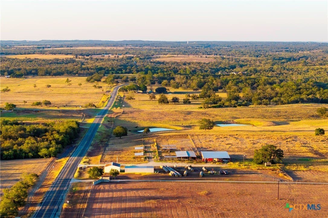 431.62 acres in Guadalupe County - photo 11