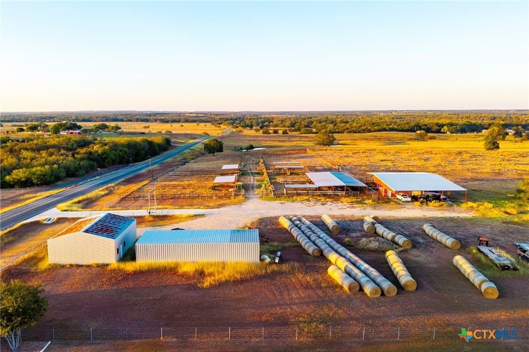 431.62 acres in Guadalupe County - photo 17