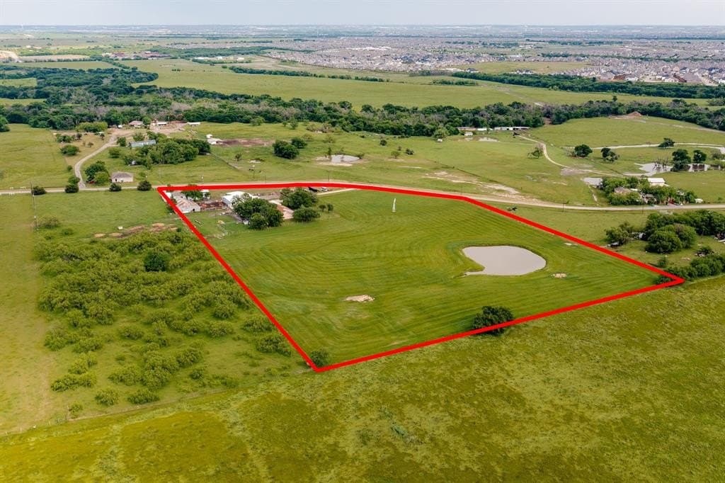 10.5 acres in Denton County gallery image 2