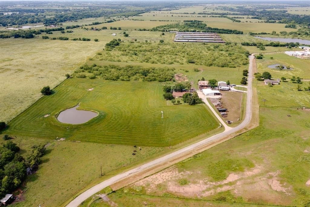 10.5 acres in Denton County gallery image 3