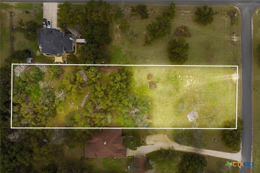 1 acres in Williamson County gallery image 4