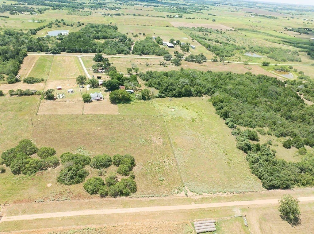 29.15 acres in Lavaca County