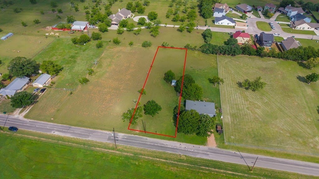 0.49 acres in Blanco County gallery image 3