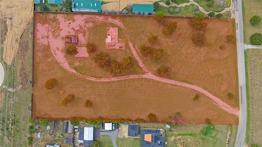 4.77 acres in Tarrant County gallery image 3