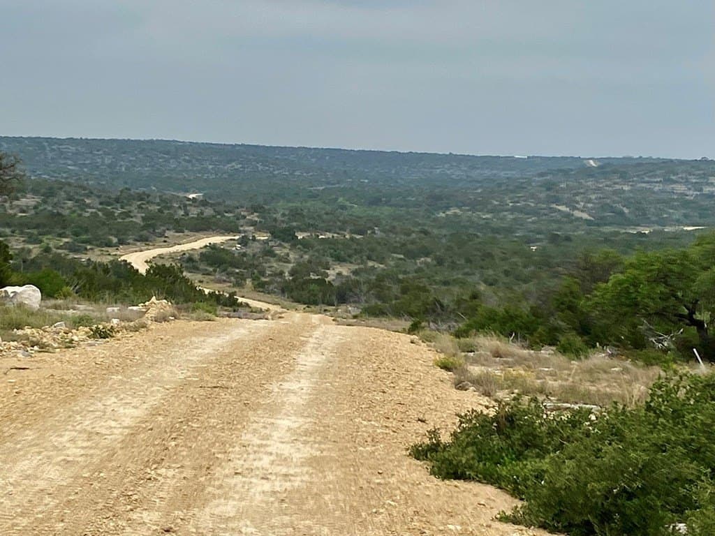 356.67 acres in Val Verde County gallery image 4