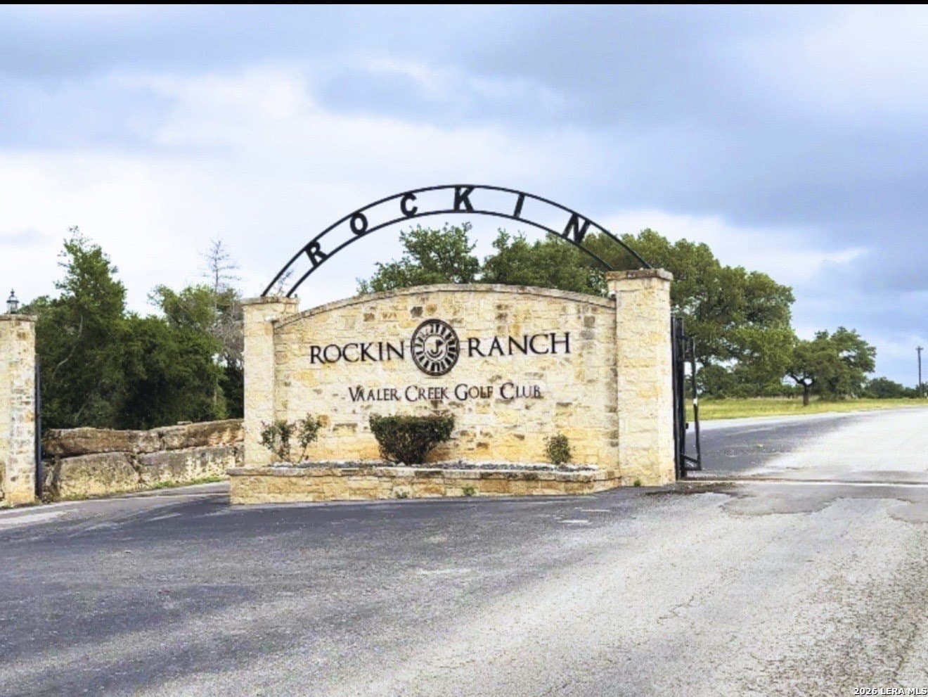 0.2 acres in Blanco County gallery image 2